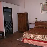 El Refugio De Alamut 2*