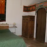 מלון El Refugio De Alamut 2*