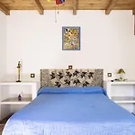 מלון El Refugio De Alamut 2*