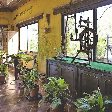 El Refugio De Alamut 2*